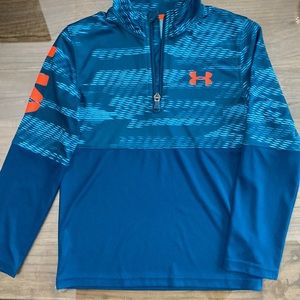 Like New Under Armour zipper up shirt